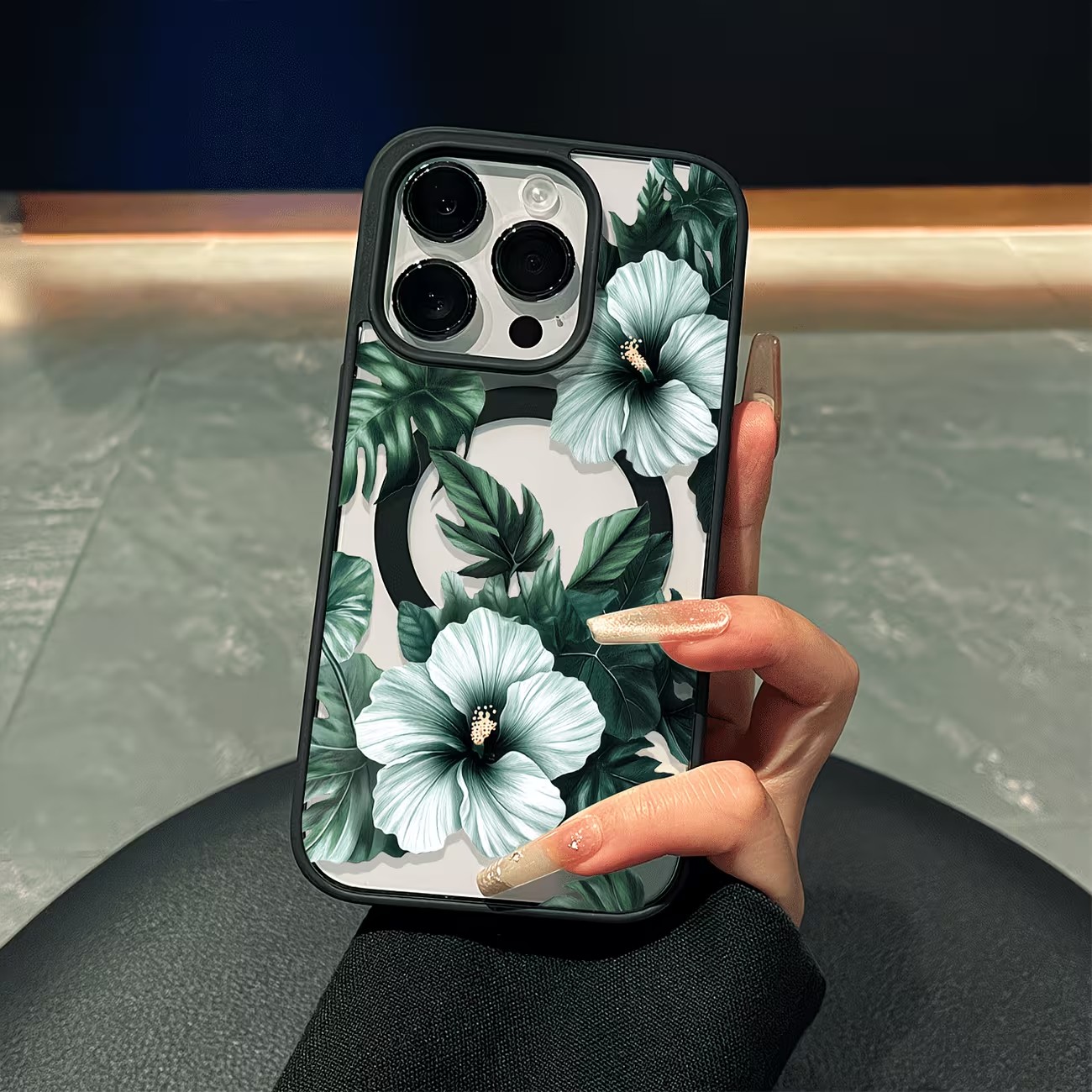Phone Cases Store - Зеленый чехол для телефона с цветочным